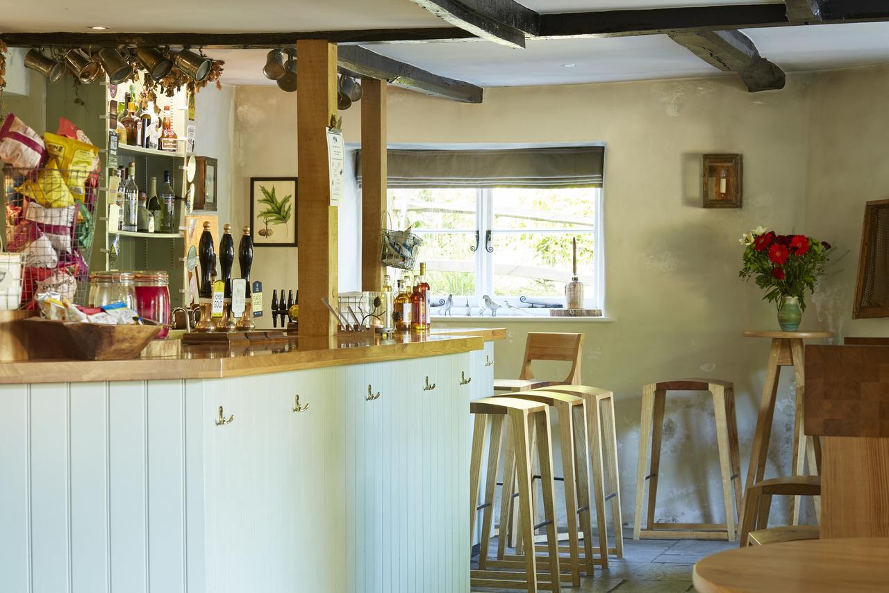 The Royal Oak Hotell Ansty  Exteriör bild